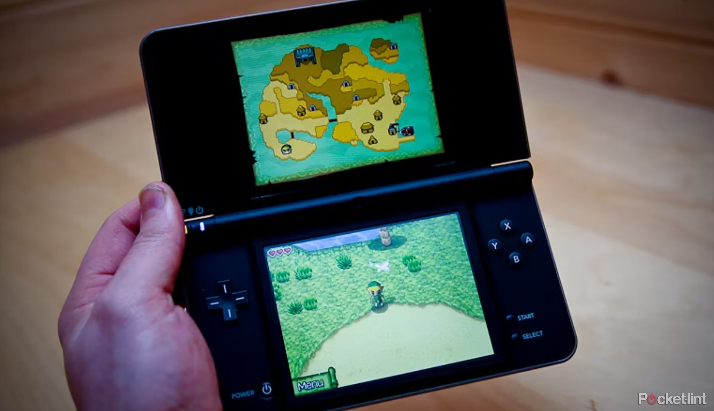 چگونه بازی های DS را شبیه سازی کنیم.  تصویر یک نینتندو 3DS را نشان می دهد که یک بازی یکپارچهسازی با سیستمعامل نینتندو را اجرا می کند.