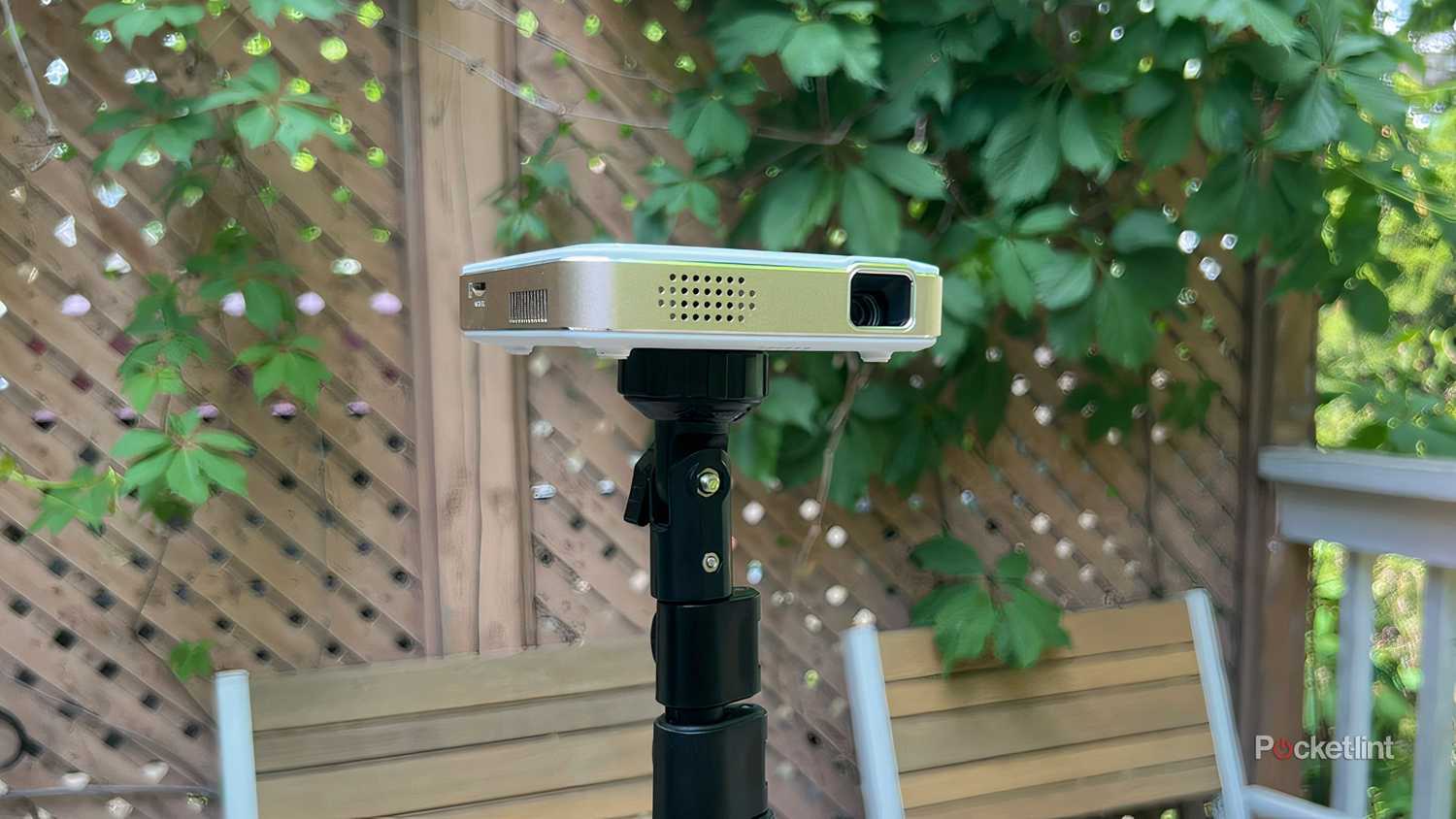 Kodak Luma 150 projector on tripod. 
