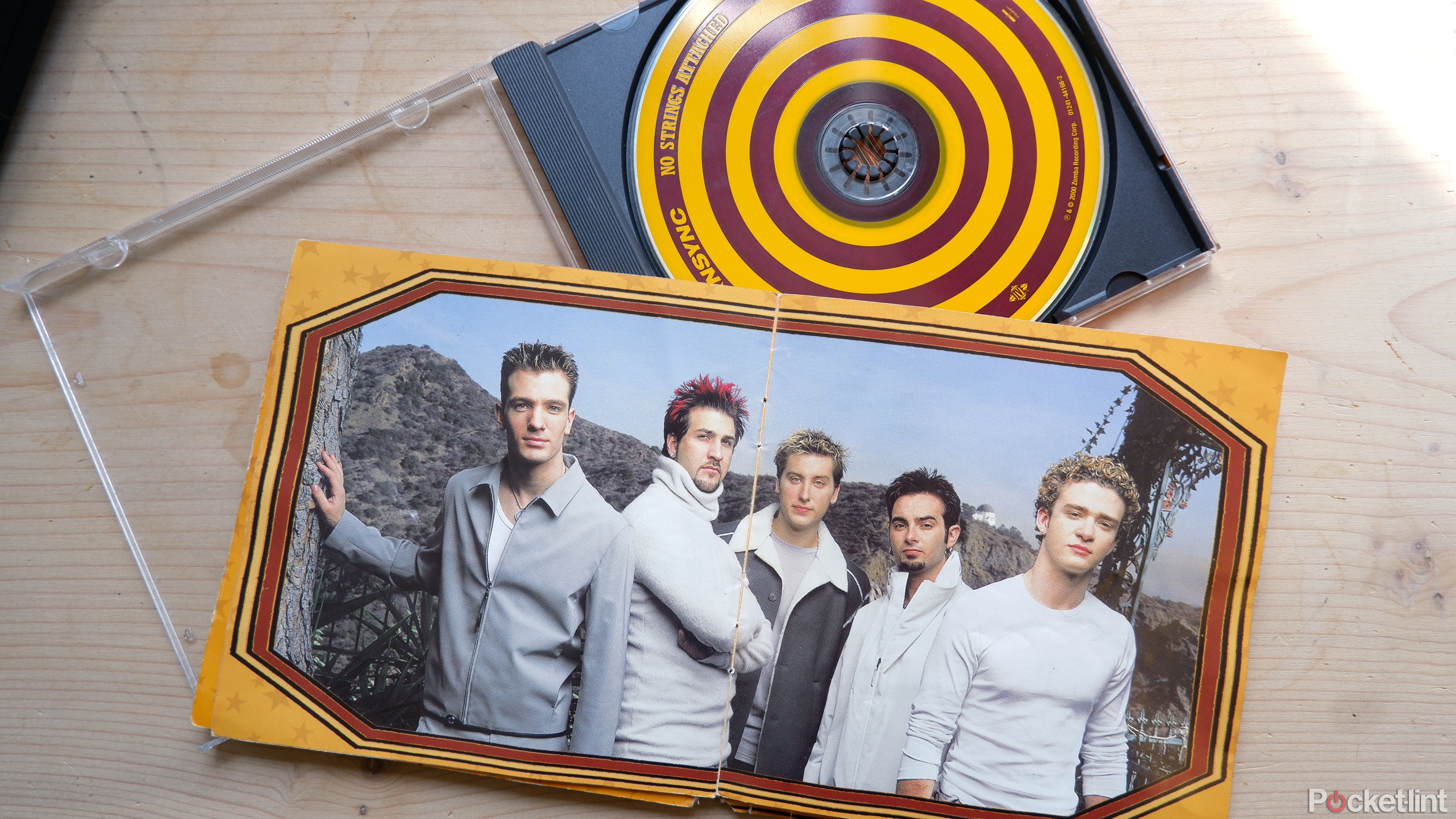 The album insert from NSYNC's album No Strings Attached, showing a photo of the whole band.