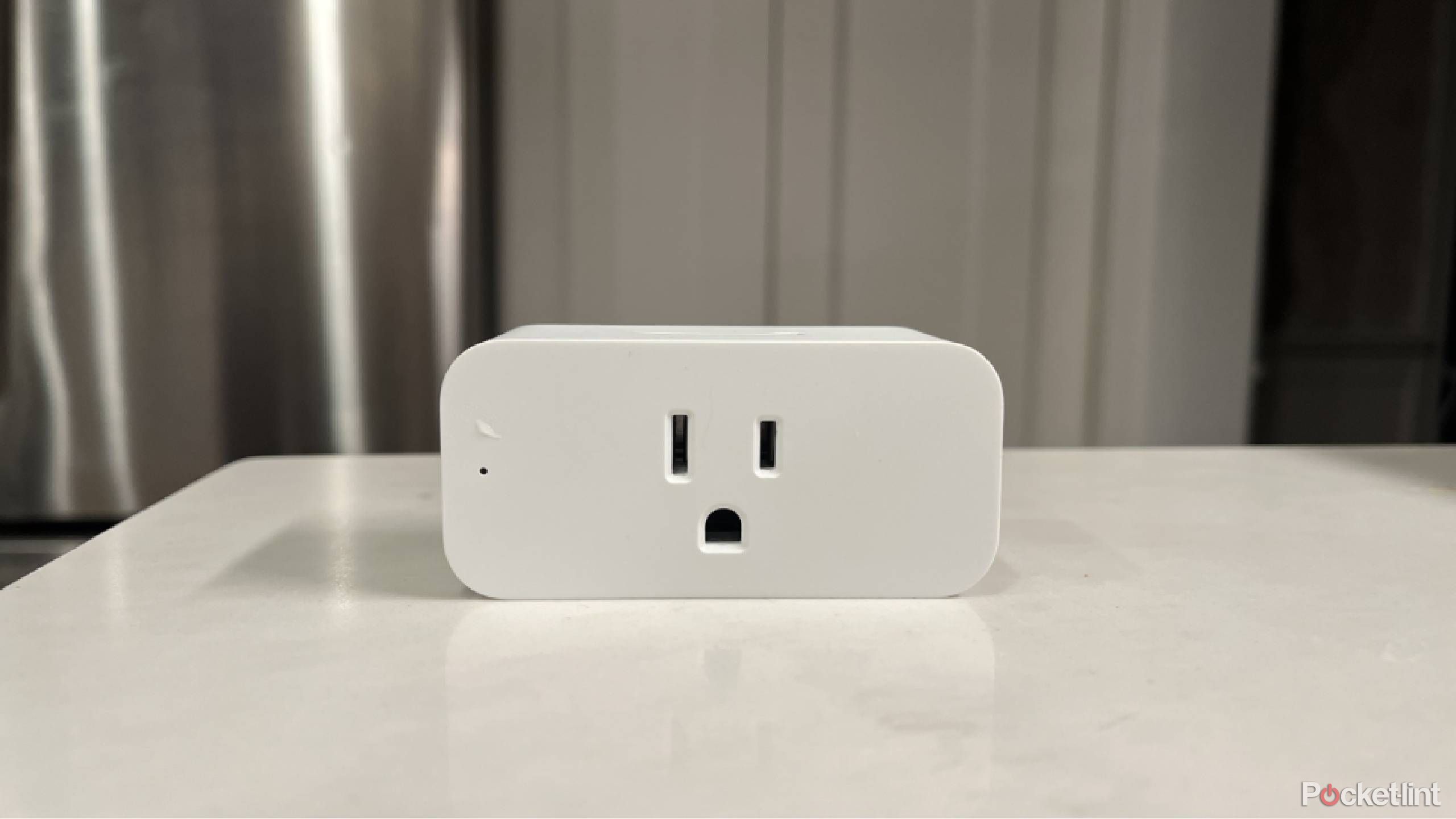 Amazon Smart Plug en una encimera