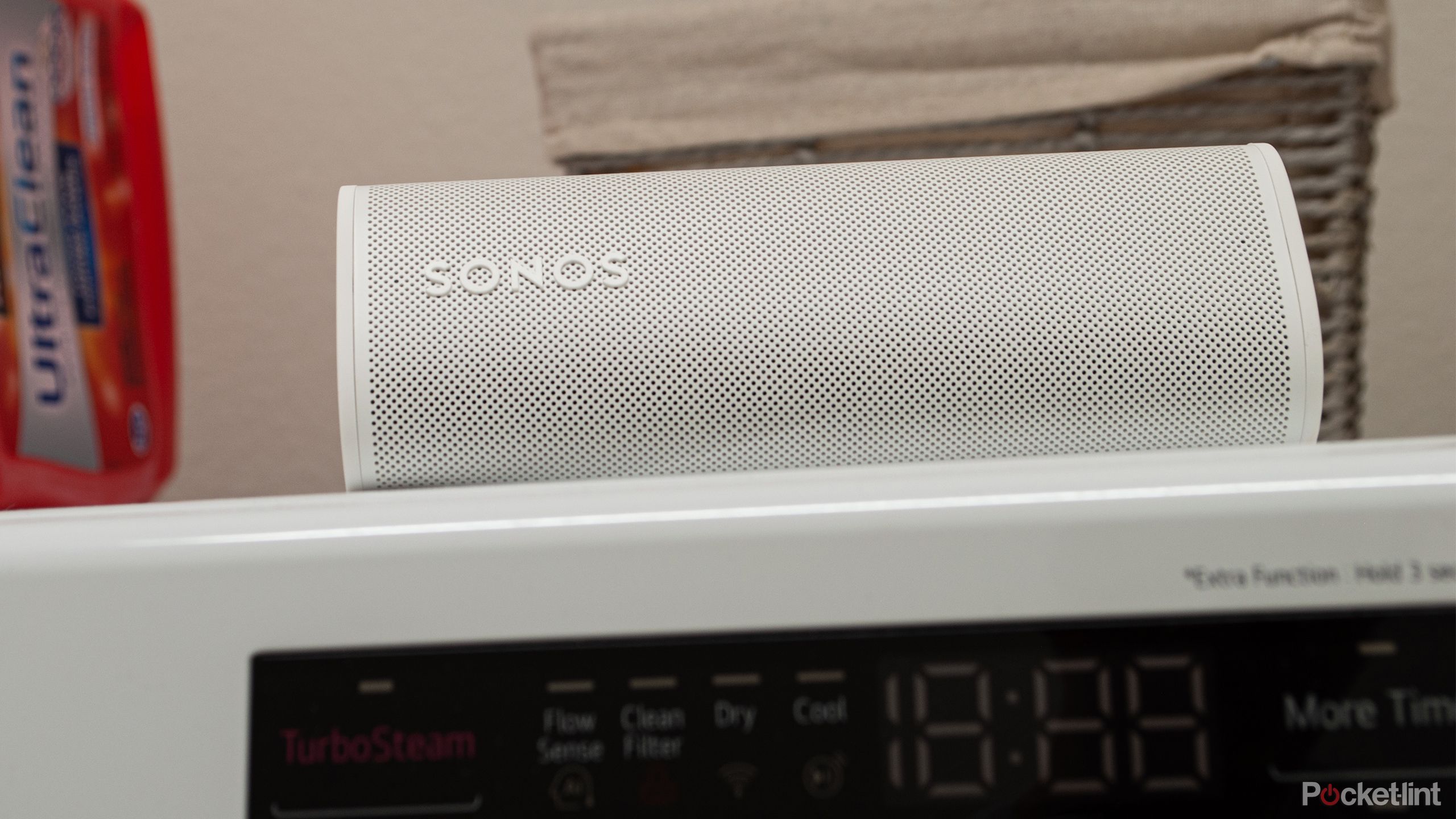 Sonos Roam 2 Laundry-1