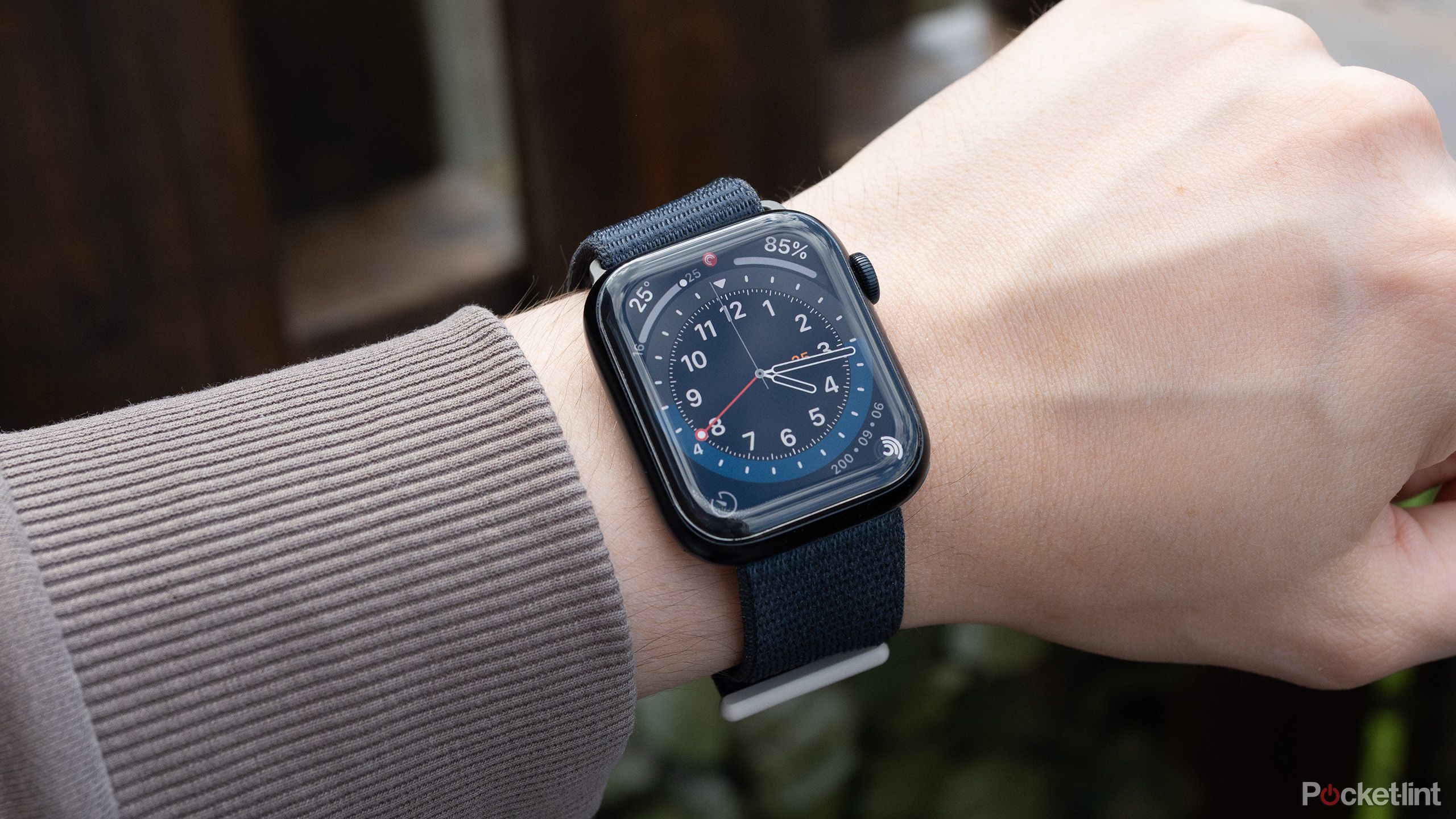 A man wears the Apple Watch Series 9 on his wrist