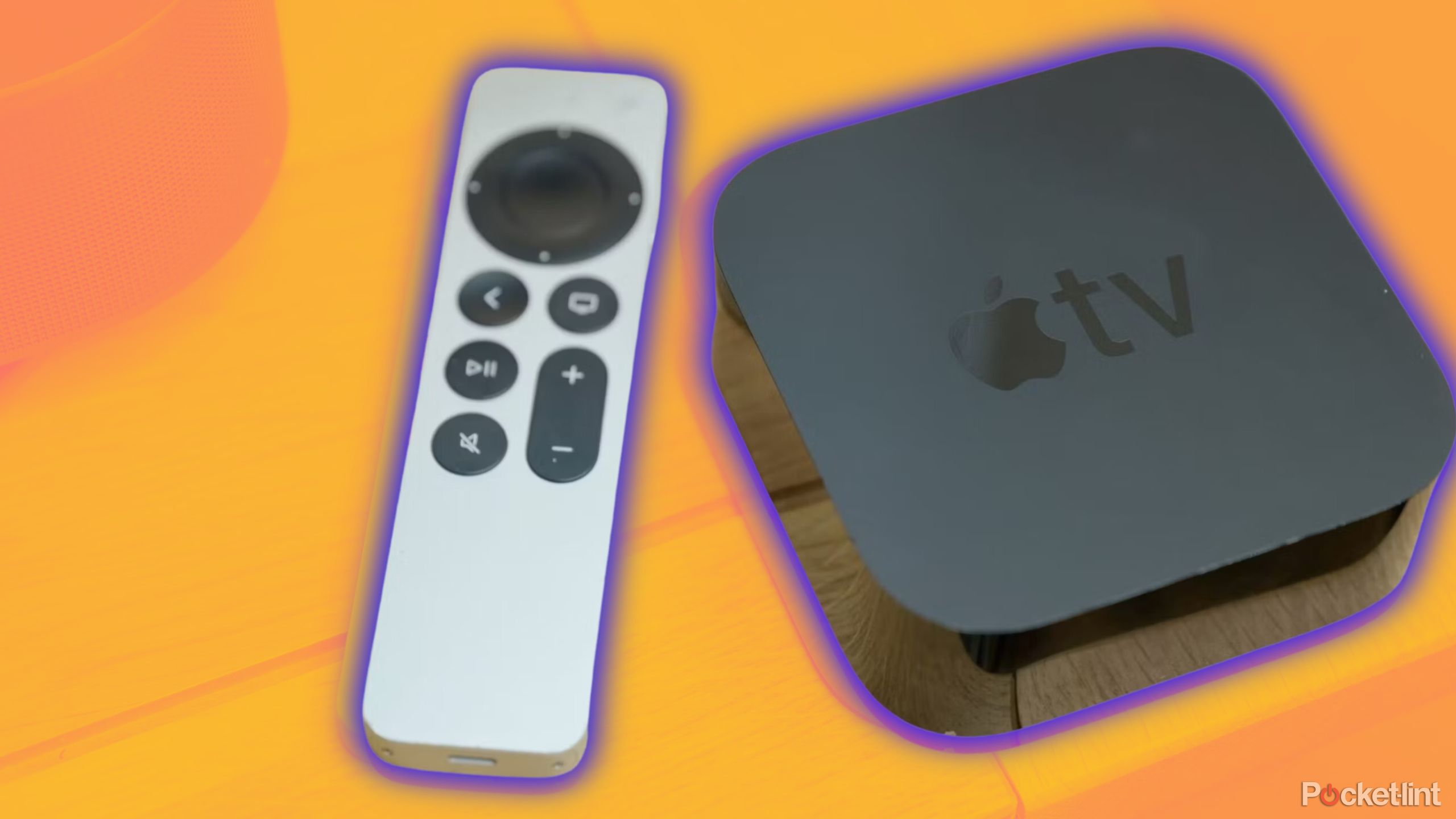 Uma Apple TV 4K e um Siri Remote sobre uma mesa.