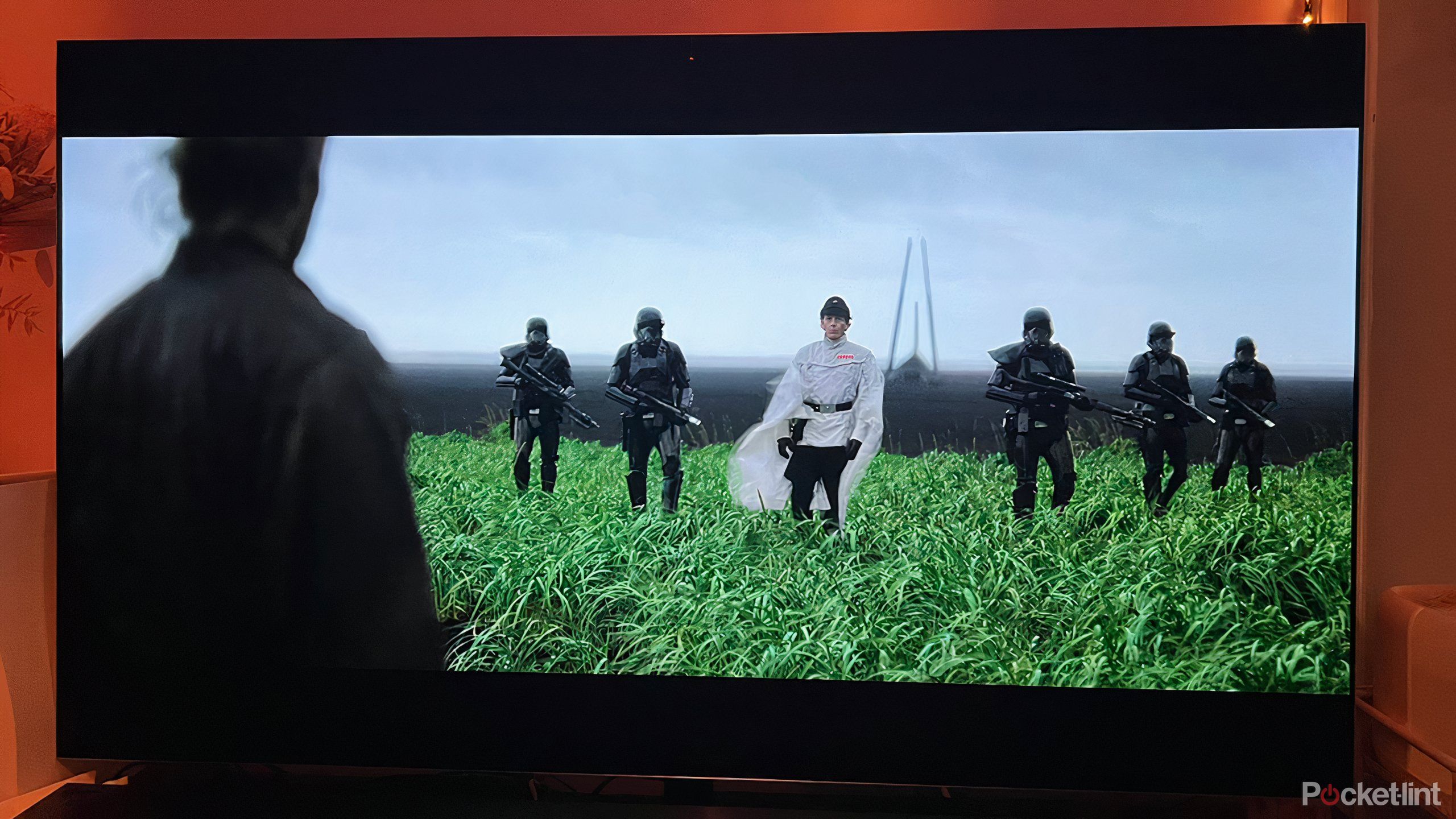 LG-G4-2024-OLED-Star Wars-01