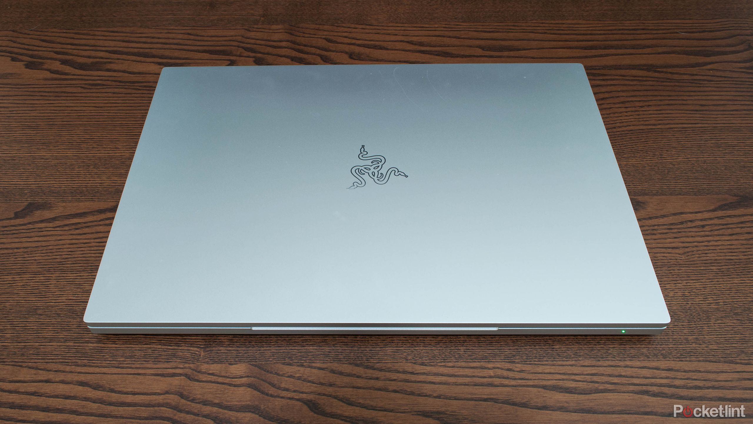 Razer Blade 18 closed clamshell