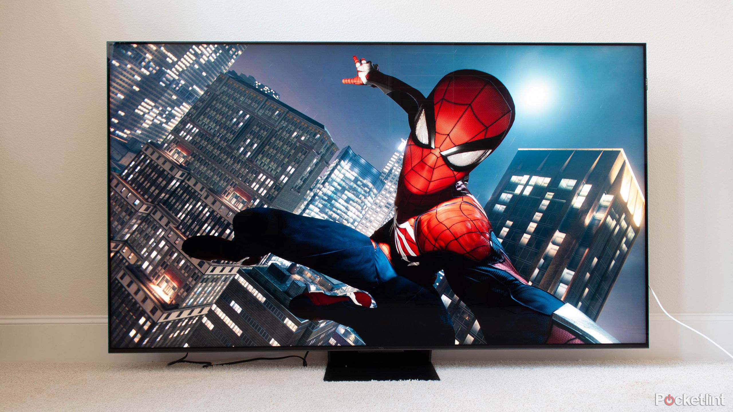 TCL QM851 spiderman