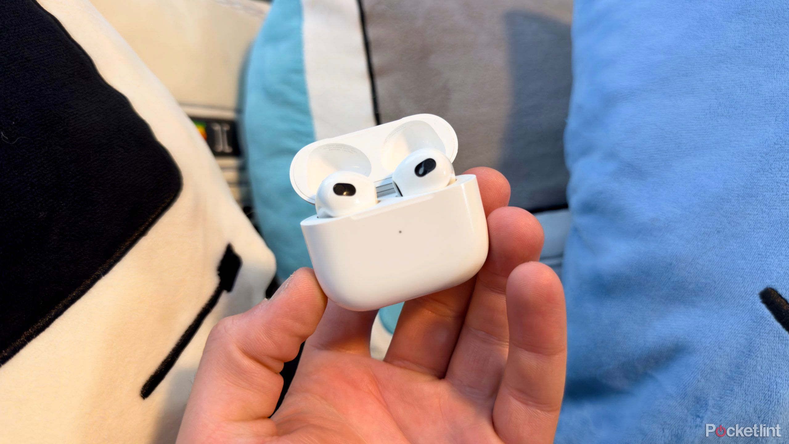 3rd generation AirPods tips and tricks