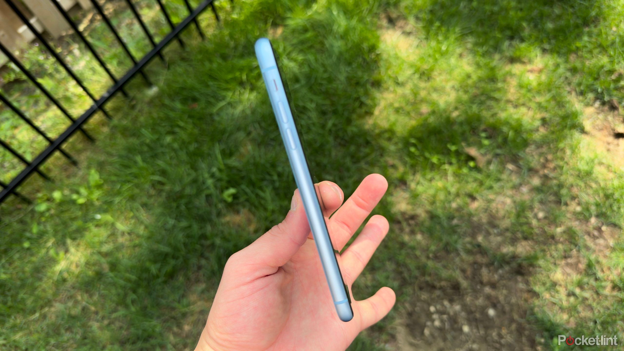 iPhone XR vertical