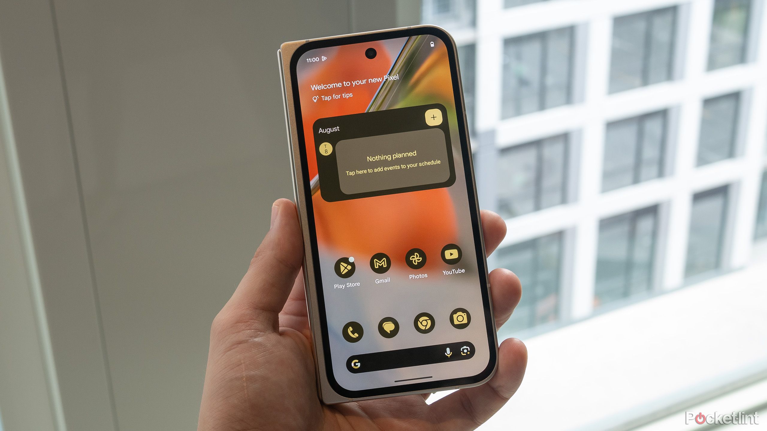 The Pixel 9 Pro Fold's cover screen