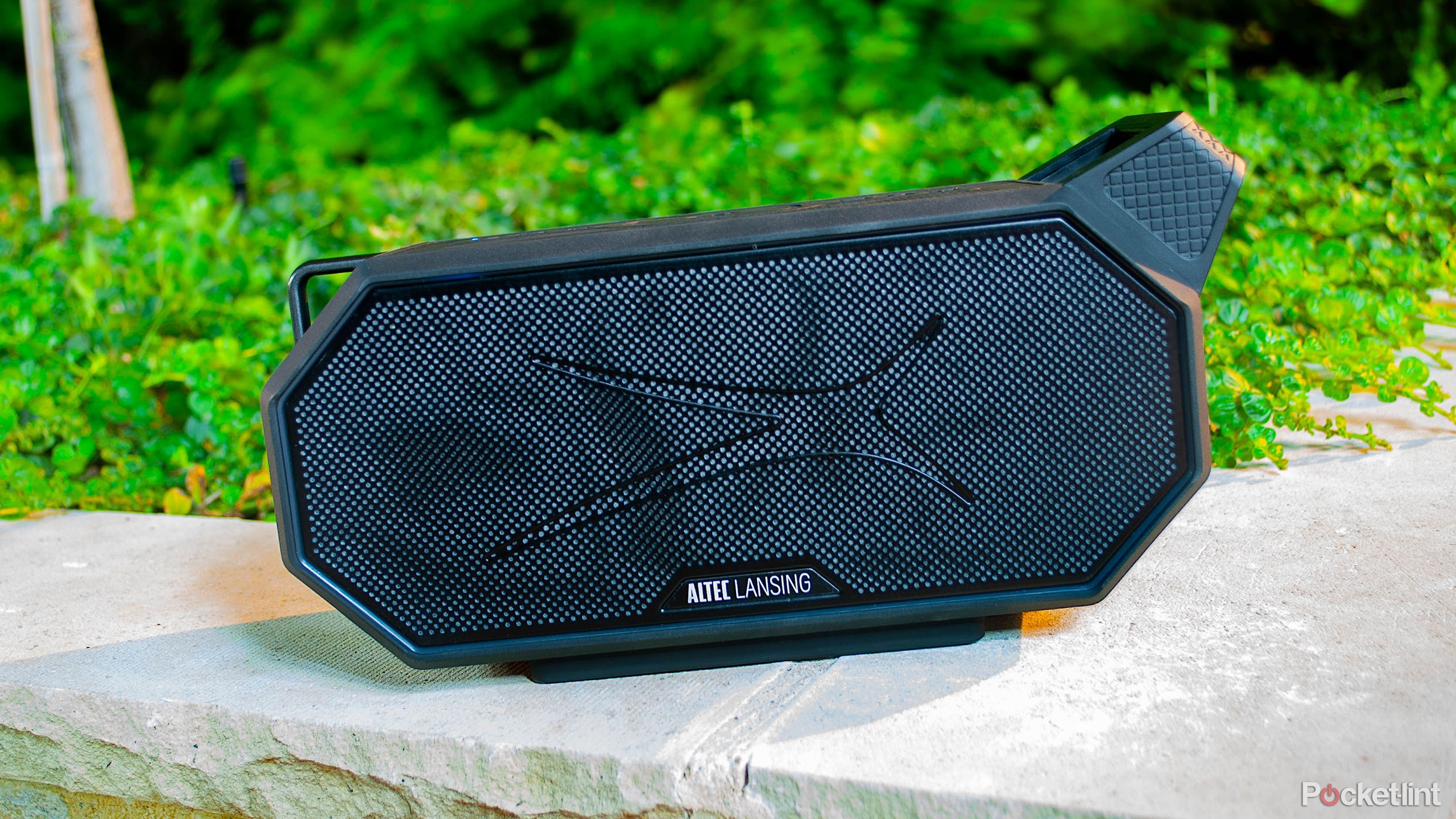 Altec Lansing HydraBoom 2.0 review: Loud and durable