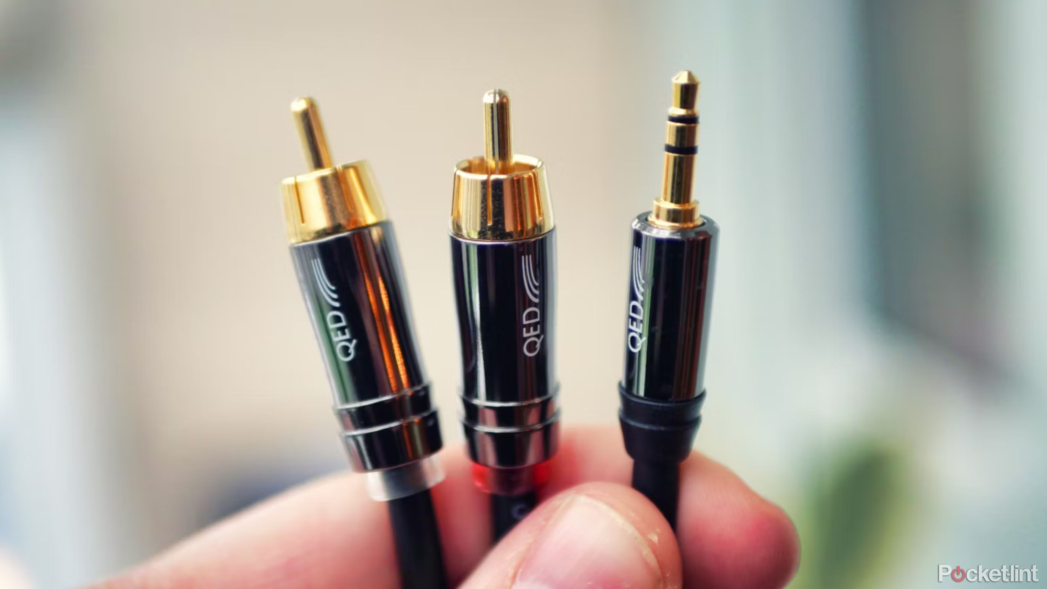 Gold plated Analogue Cables