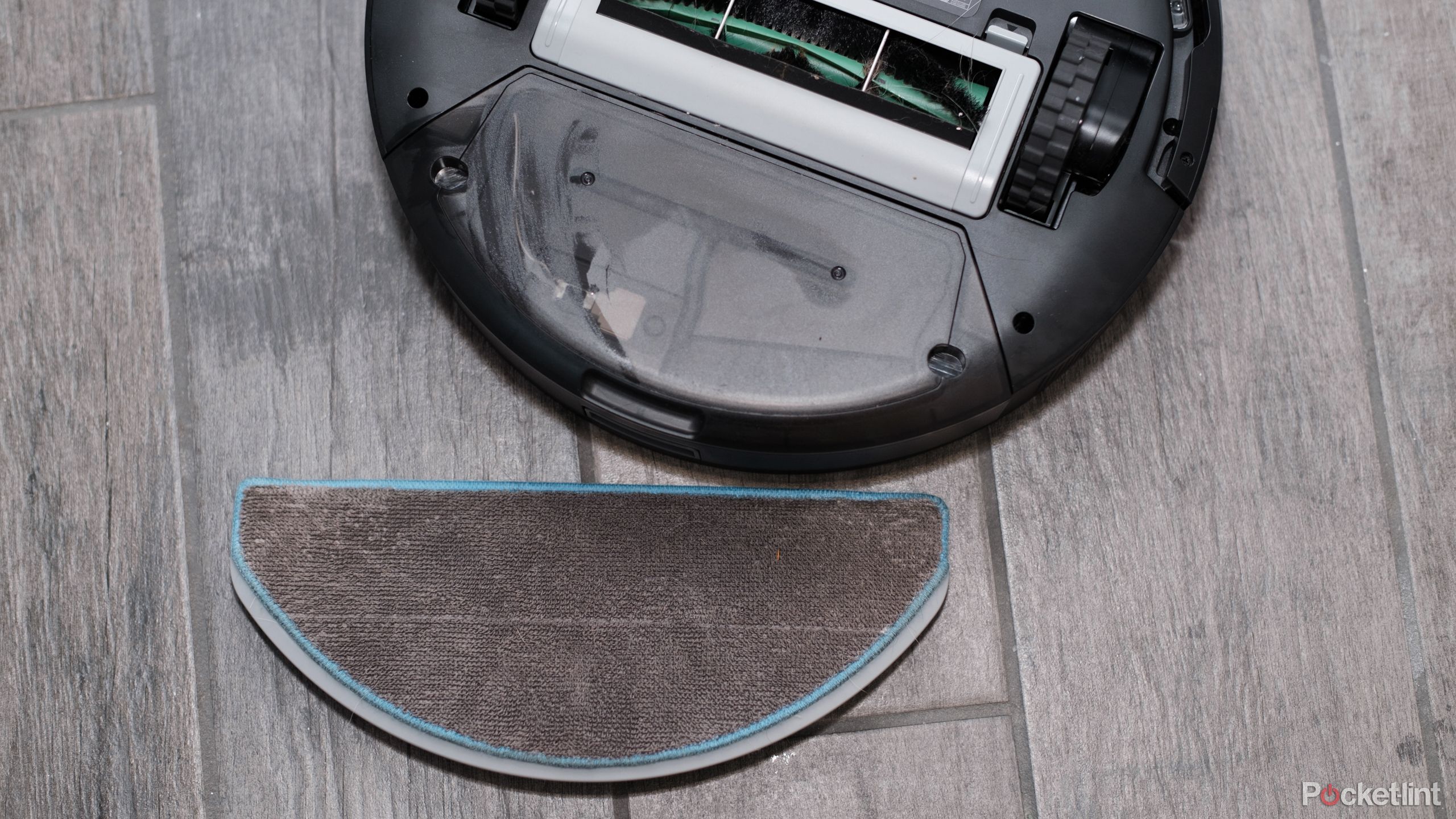 A photograph of the iRobot Roomba Combo Essential