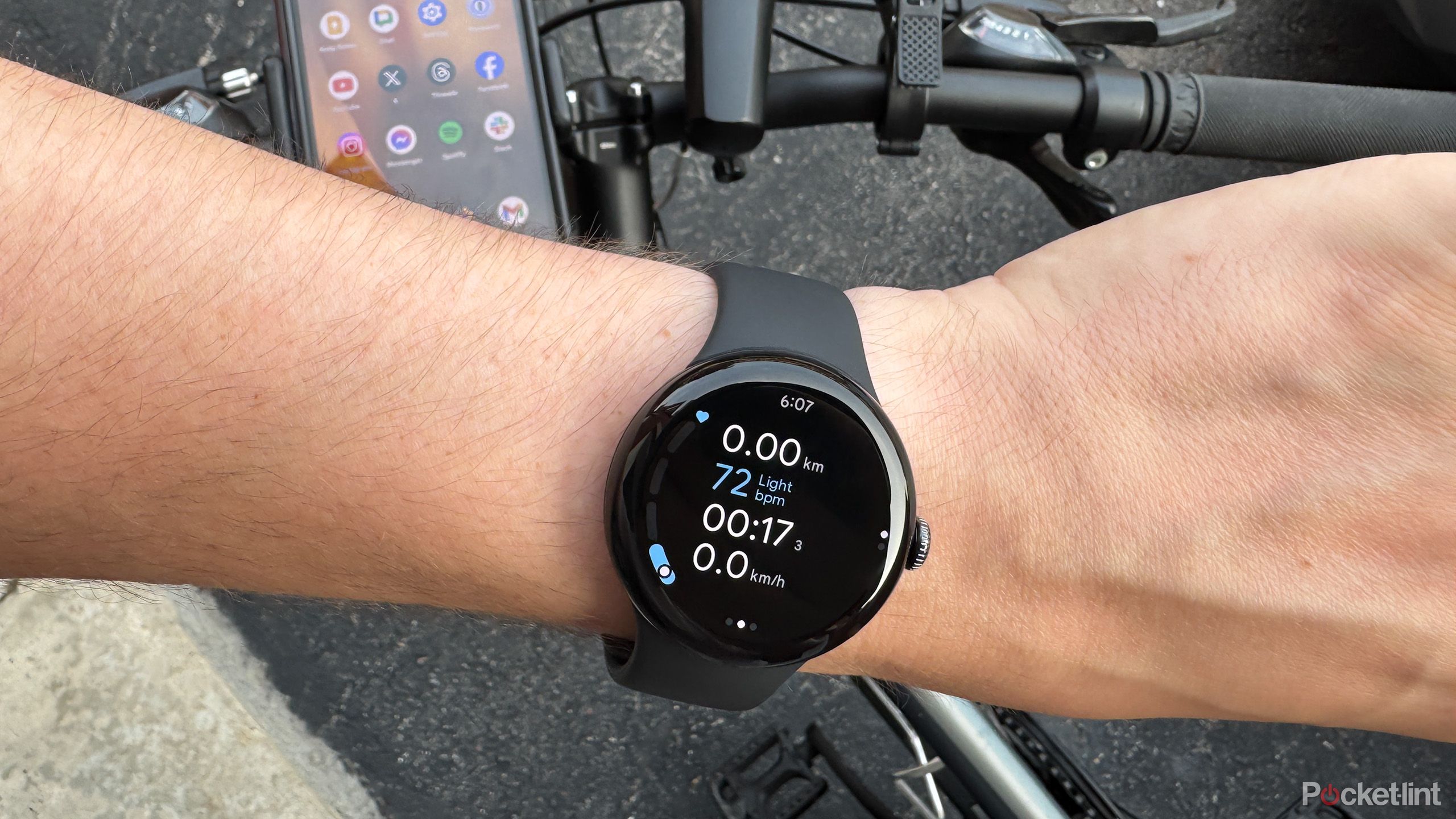 Tracking a bike ride with the Pixel Watch 3