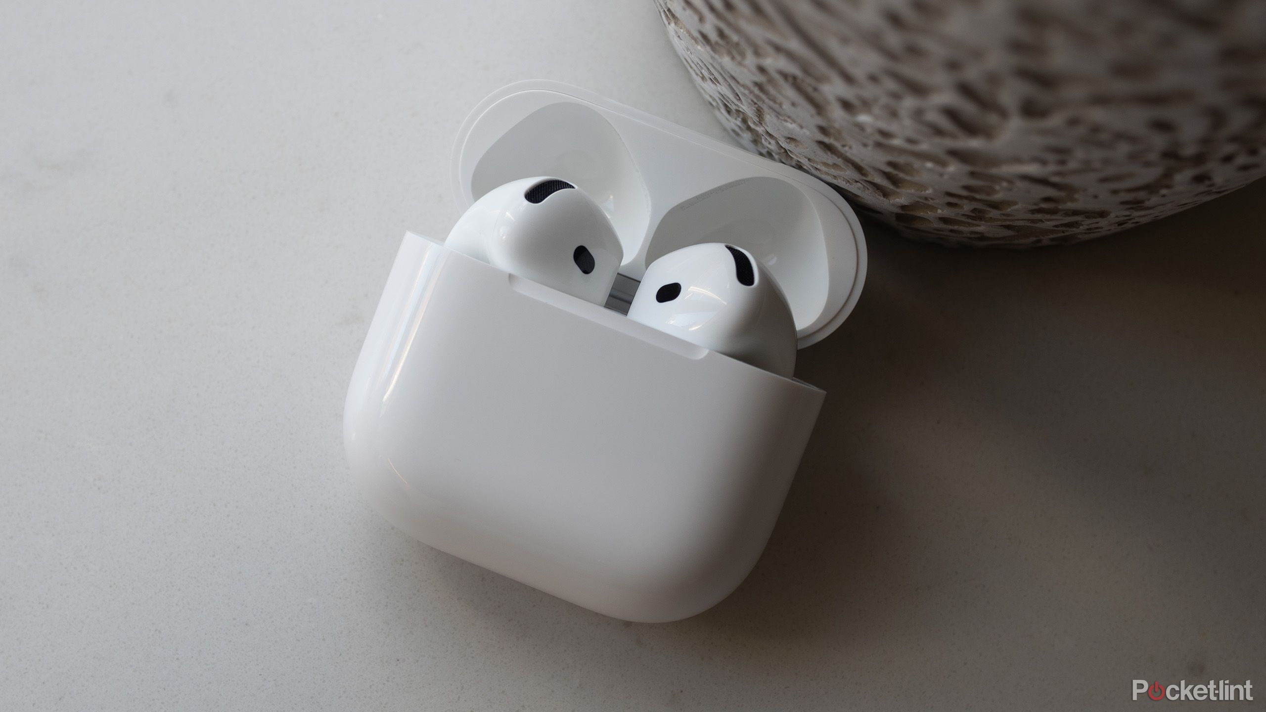 Os AirPods 4 no caso deles