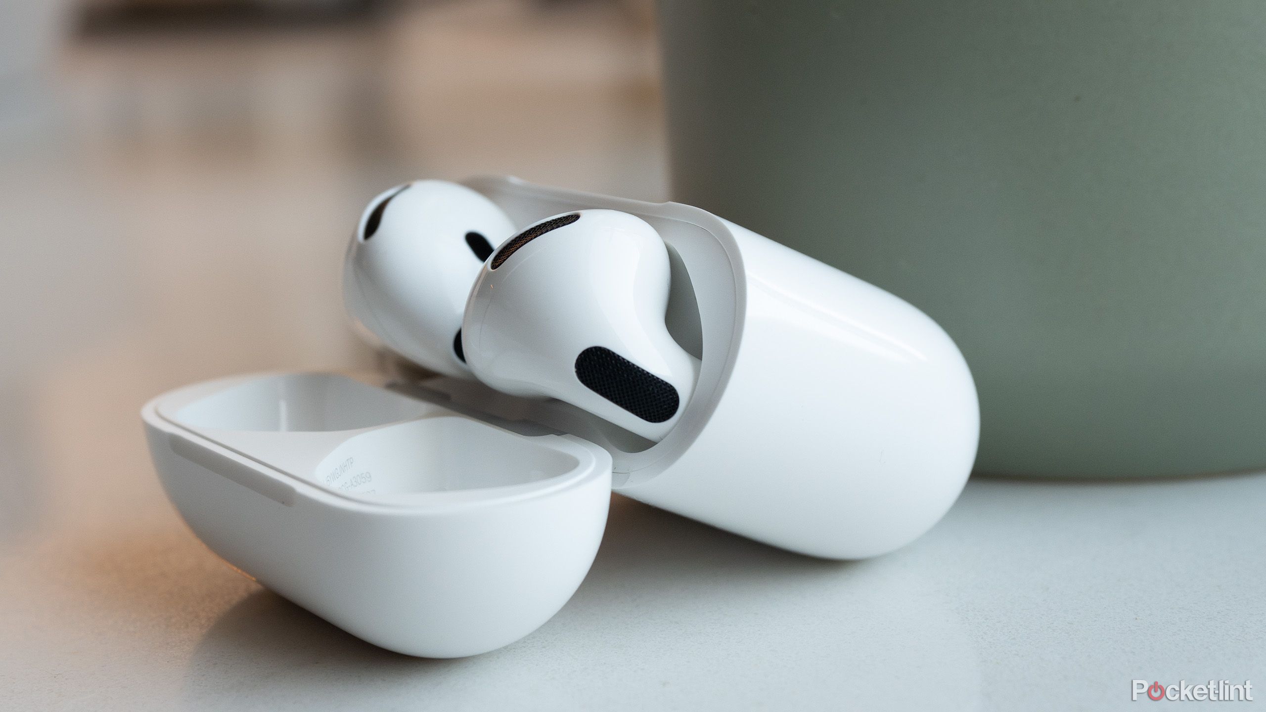 airpods 4 vs airpods 4 anc which is better