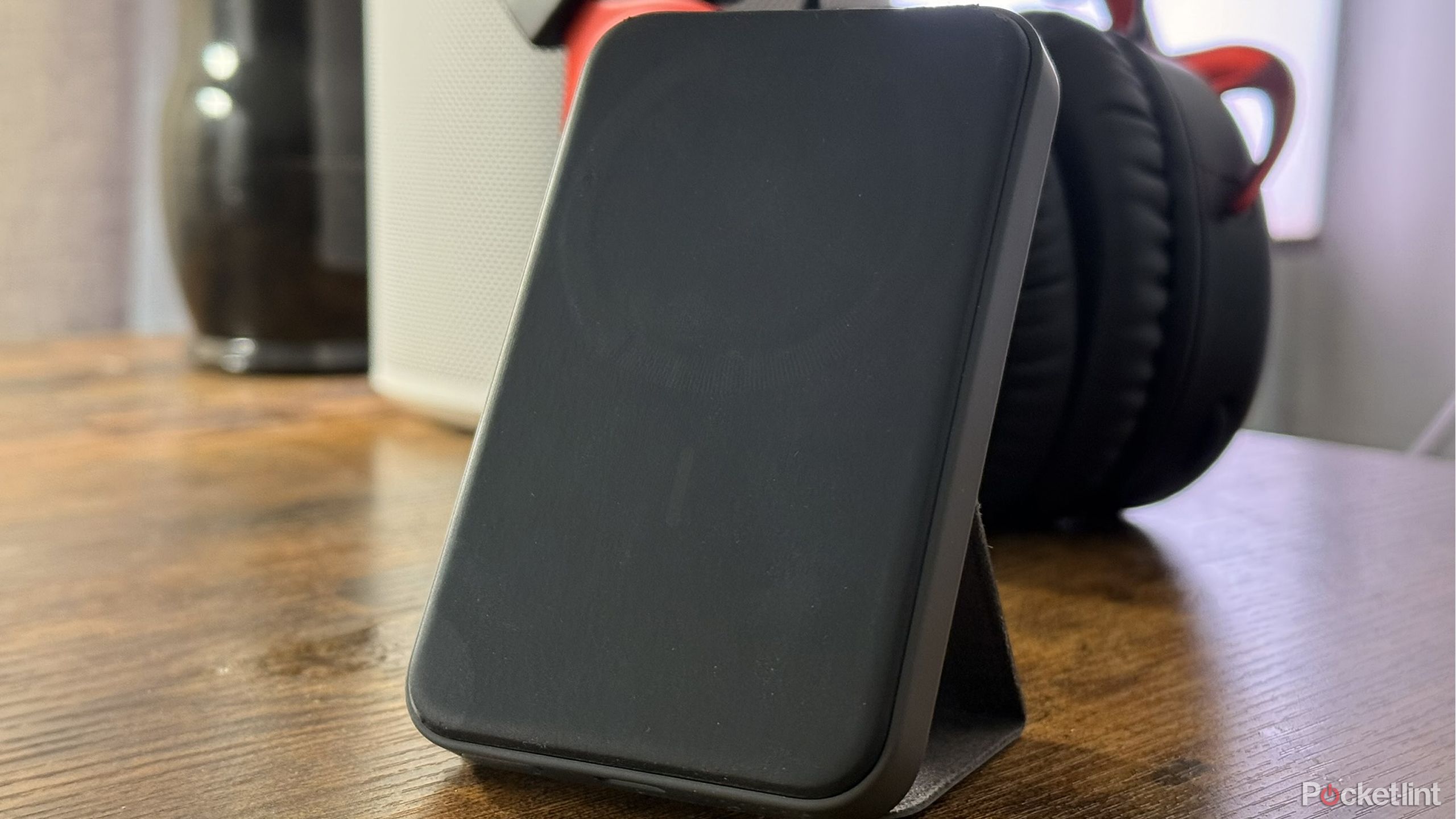 Anker's 622 MagGo battery for iPhones.