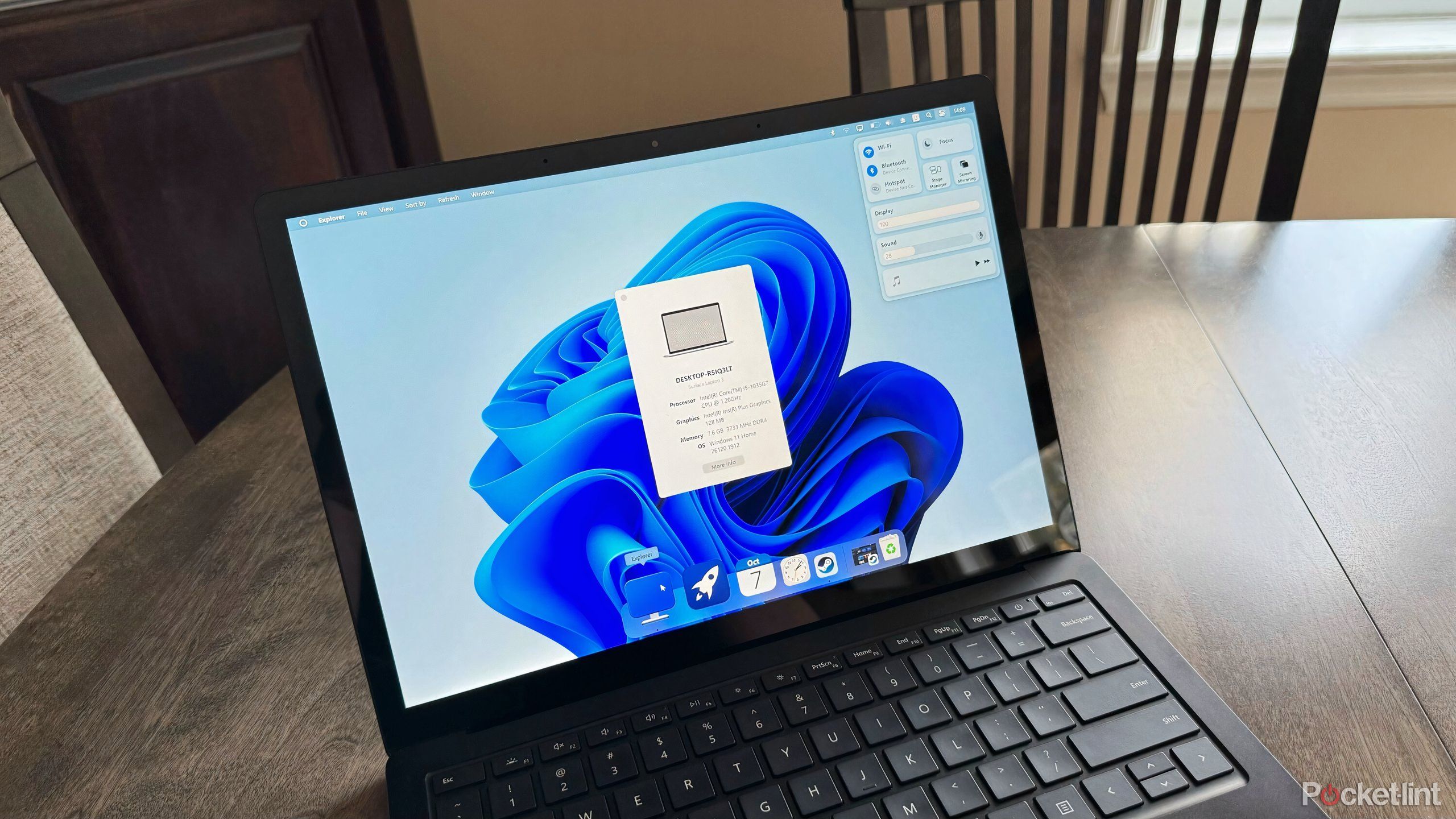 Windows 11 with a macOS-inspired appearance