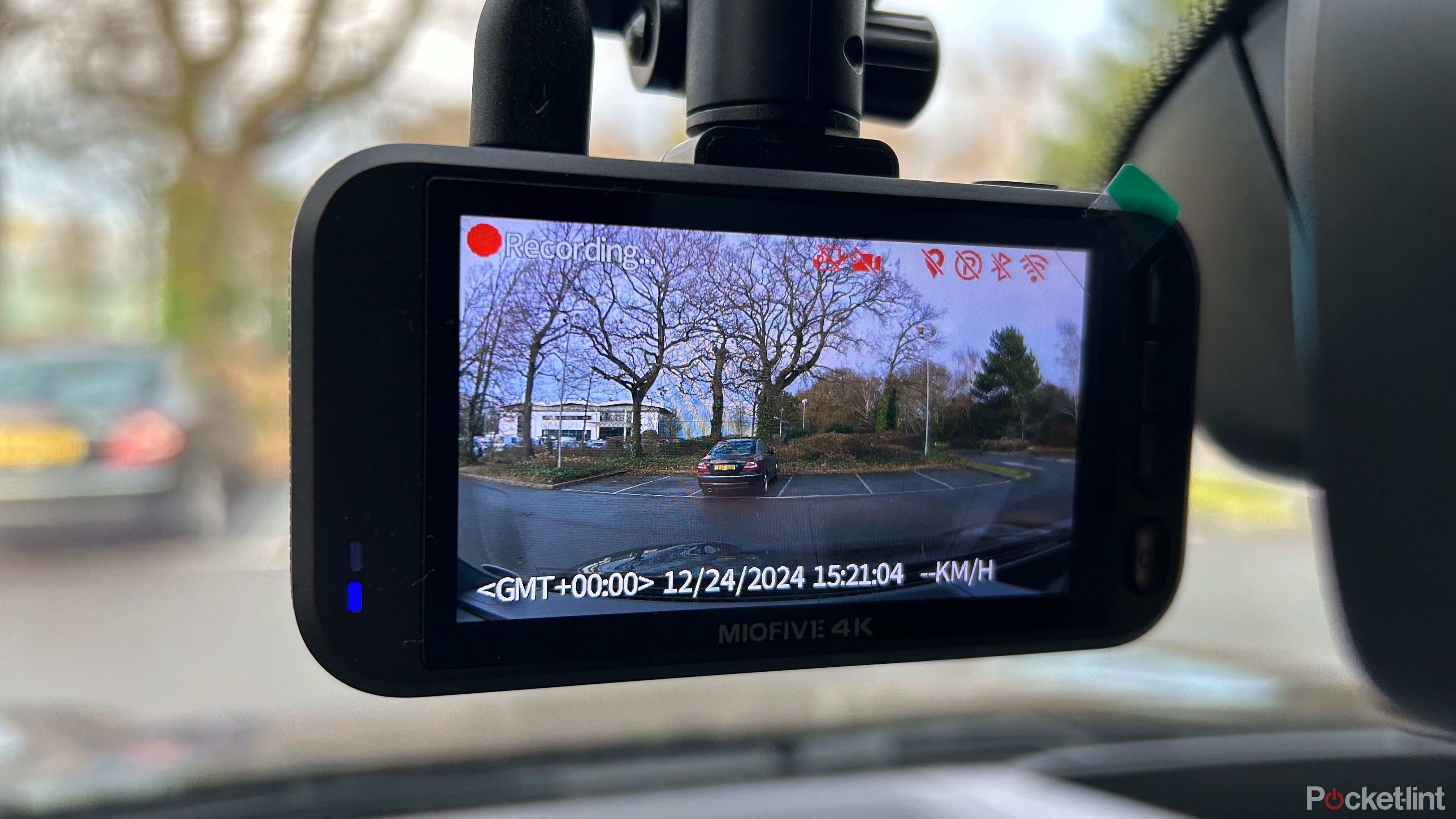 MioFive Dash Cam S1 Ultra screen view. 