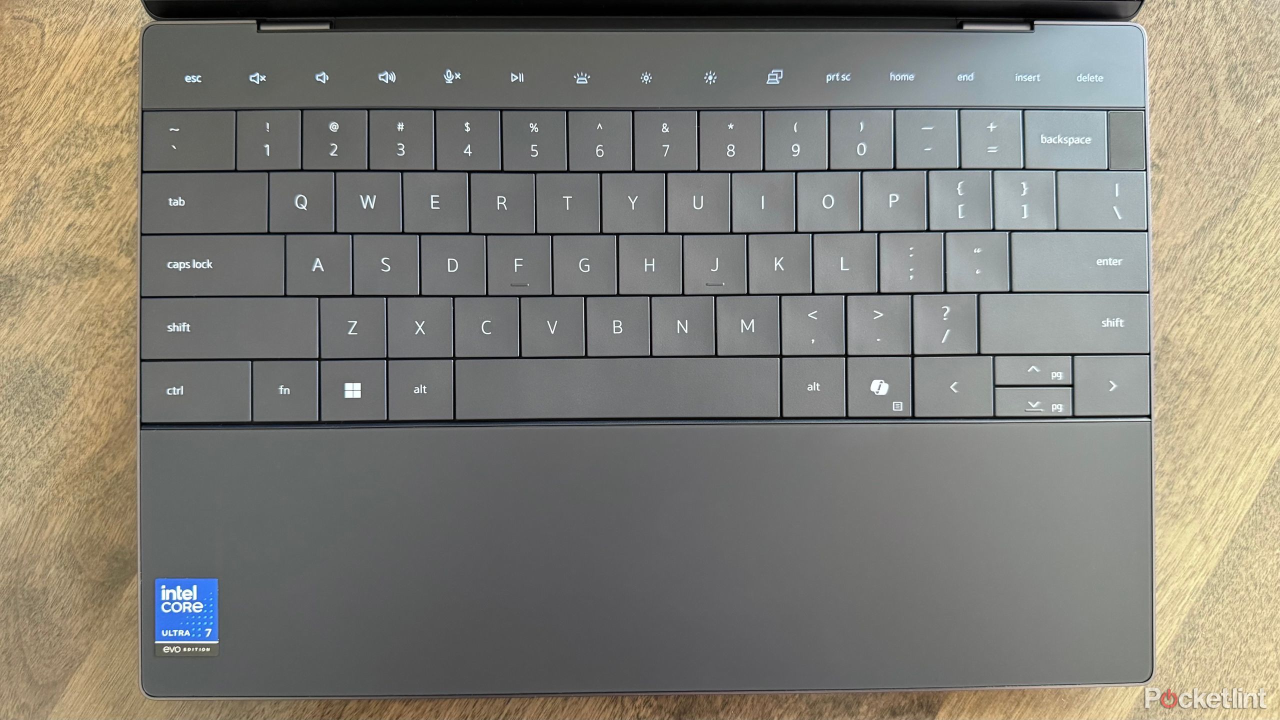 Dell XPS 13 (Intel Core Ultra Series 2) keyboard deck