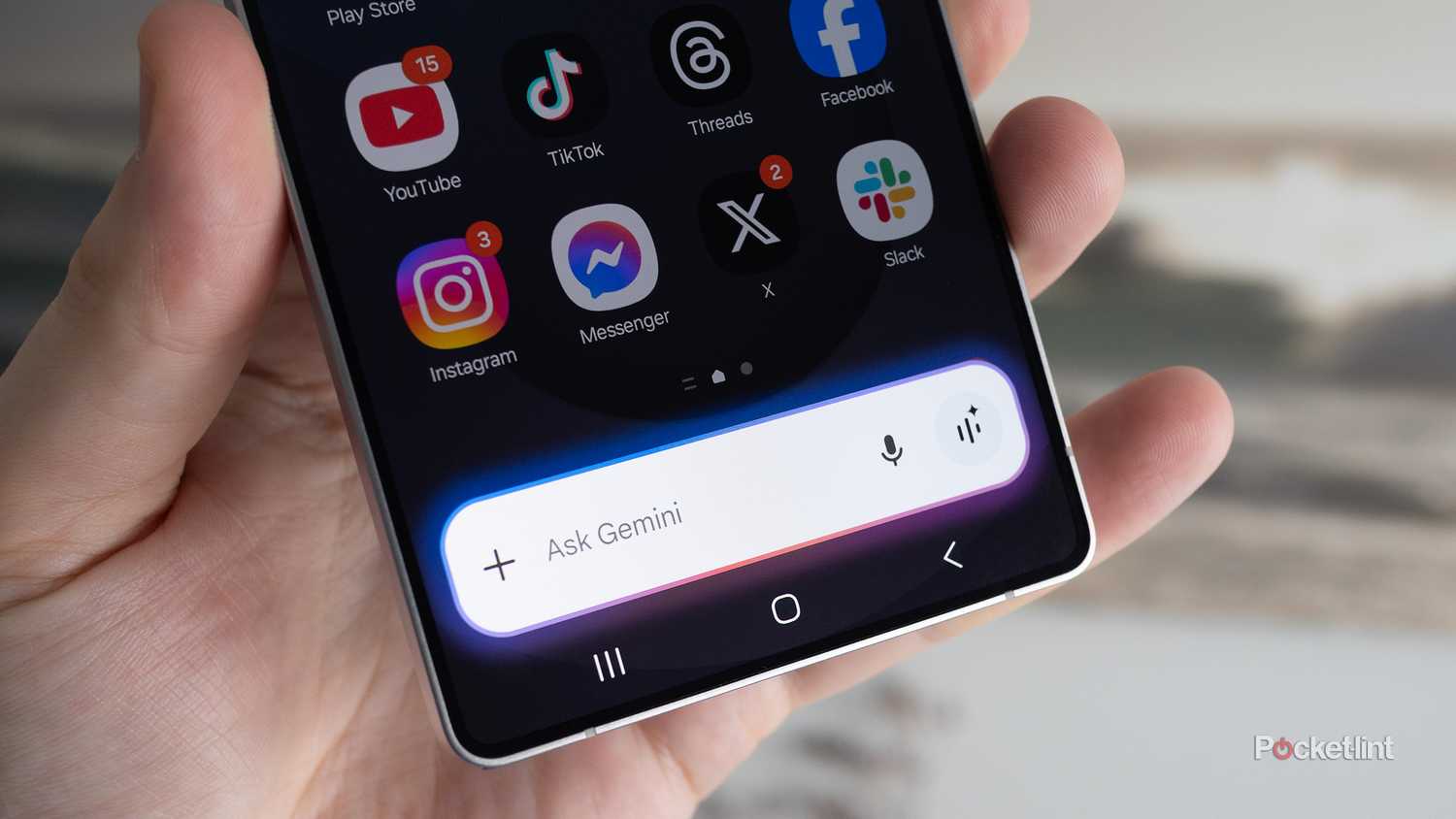 Galaxy S25 Ultra Gemini at the bottom of the S25.