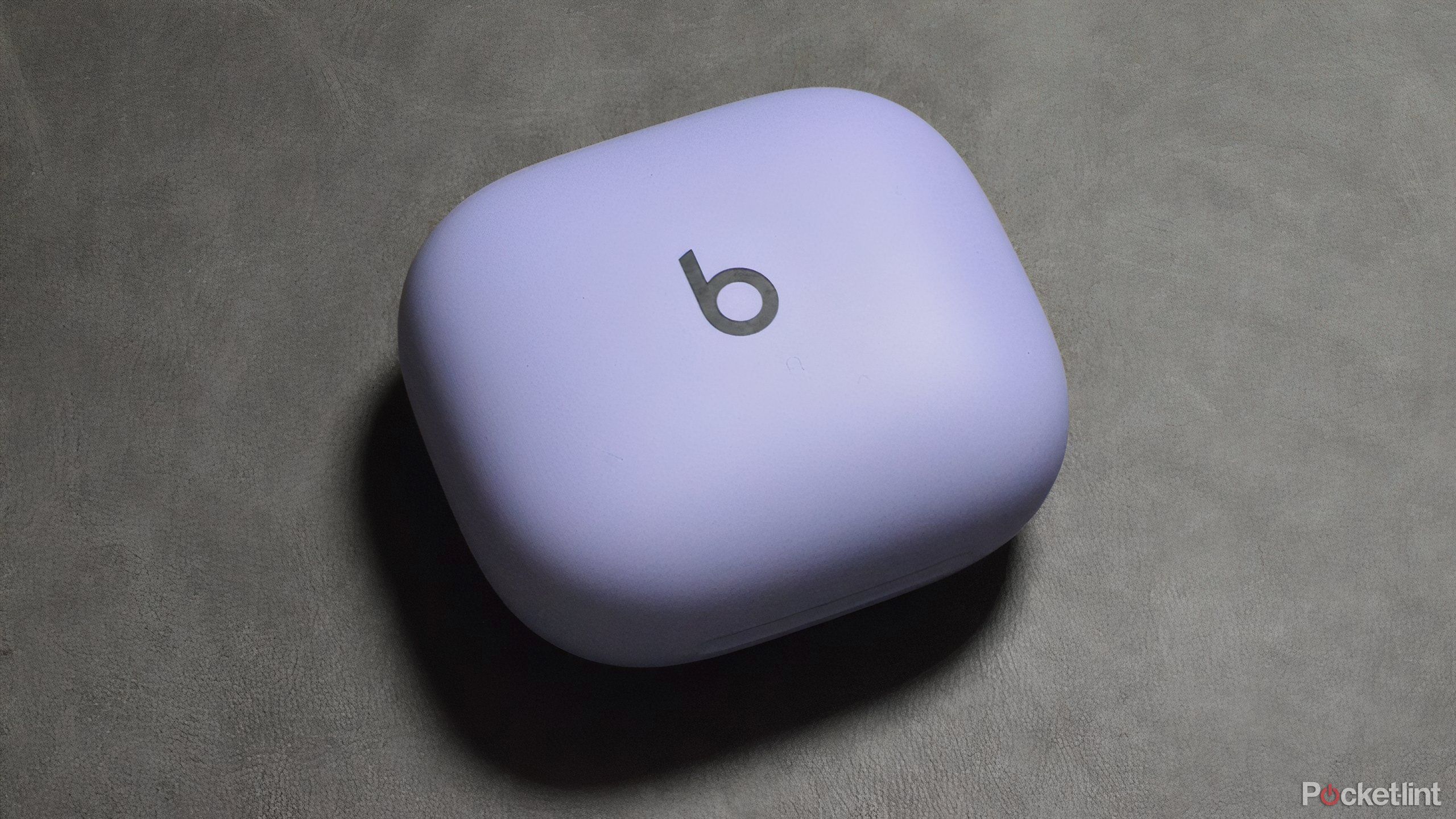 Powerbeats Pro 2 case in purple. 