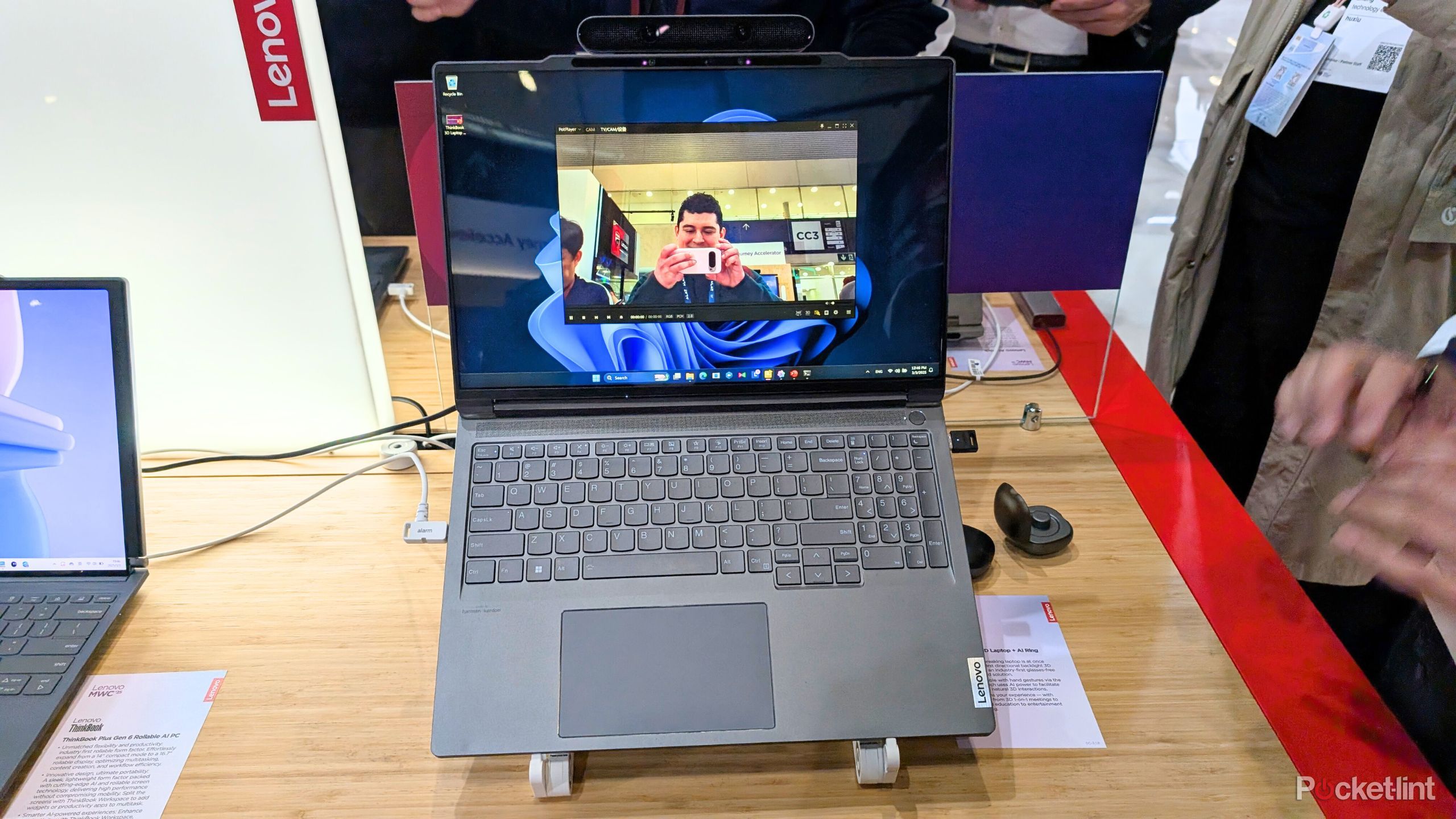 Lenovo ThinkBook 3D laptop concept