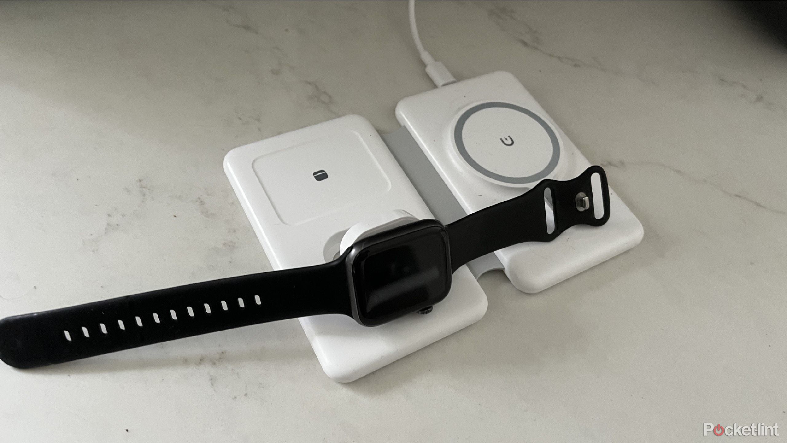 knild magnetic wireless charger with apple watch propped up