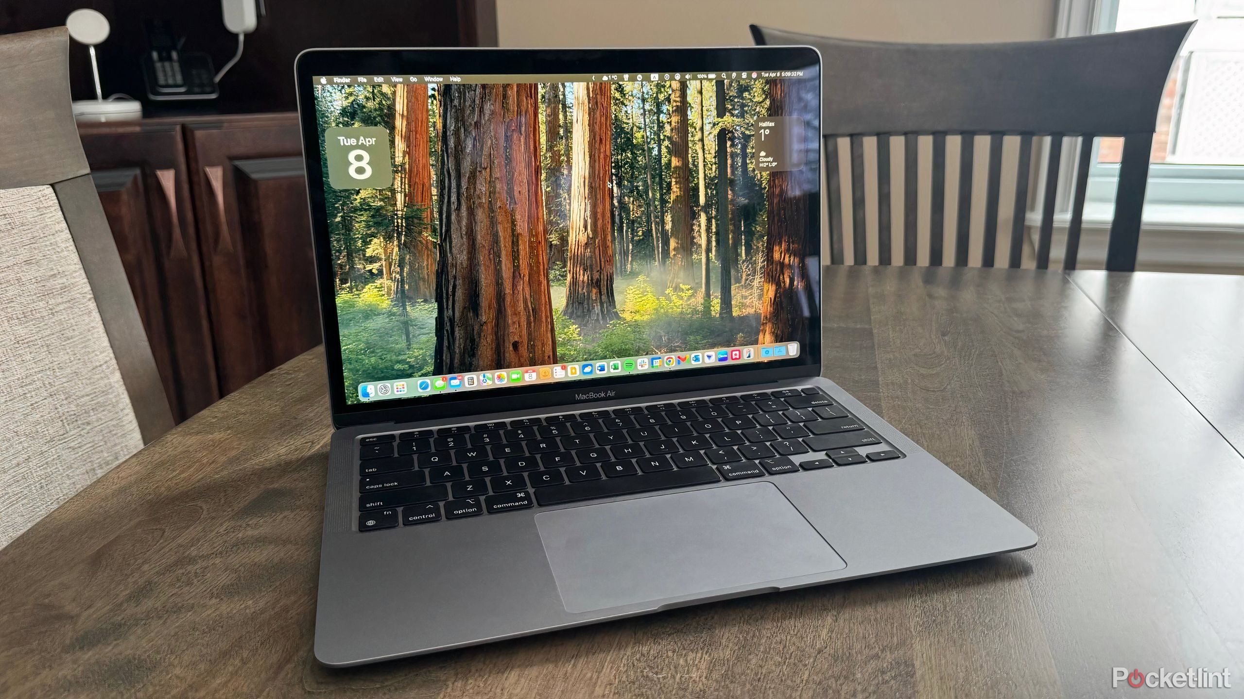 macOS 15 header image
