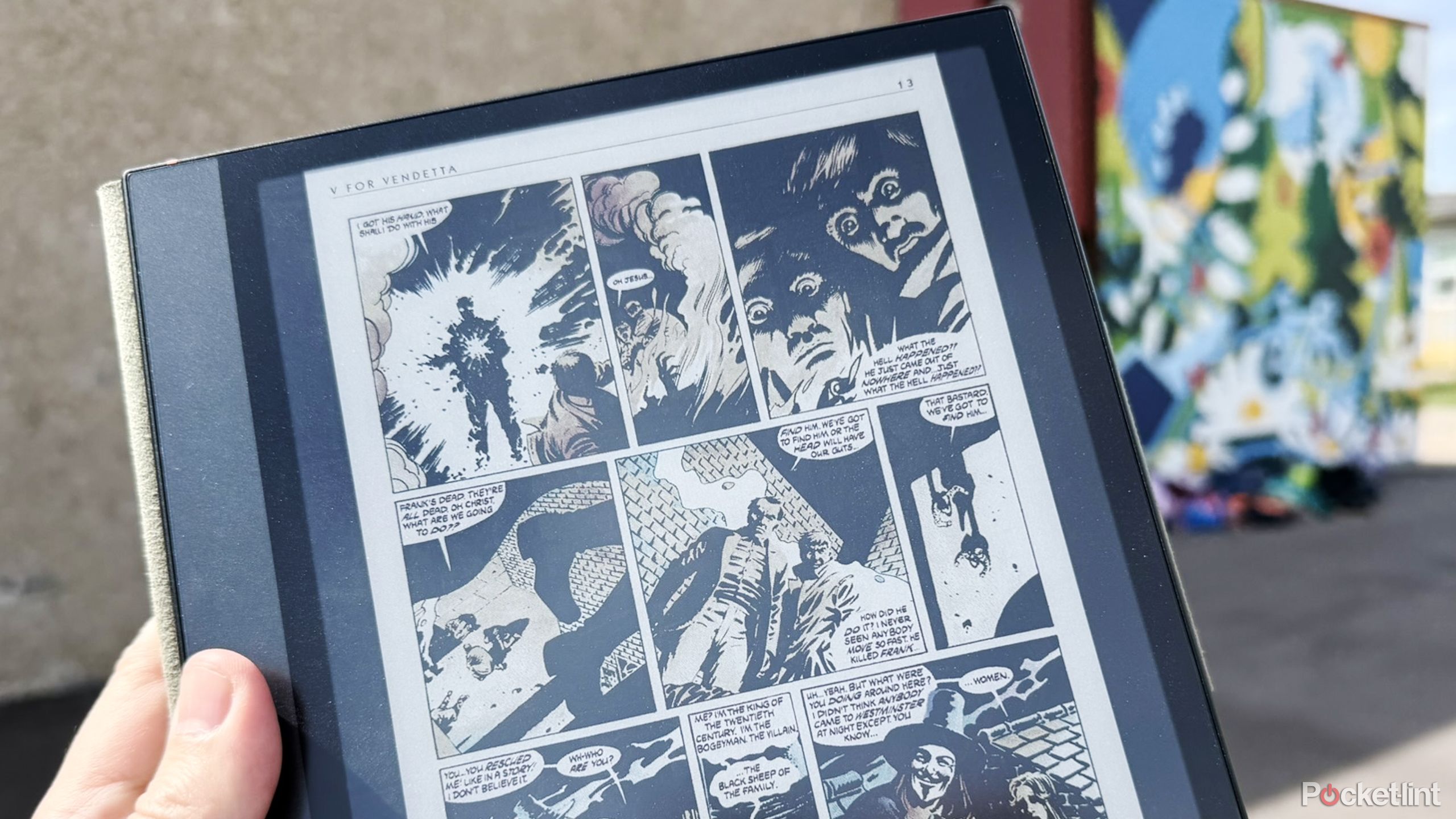 Reading V for Vendetta outdoors on a Boox Note Air4 C.