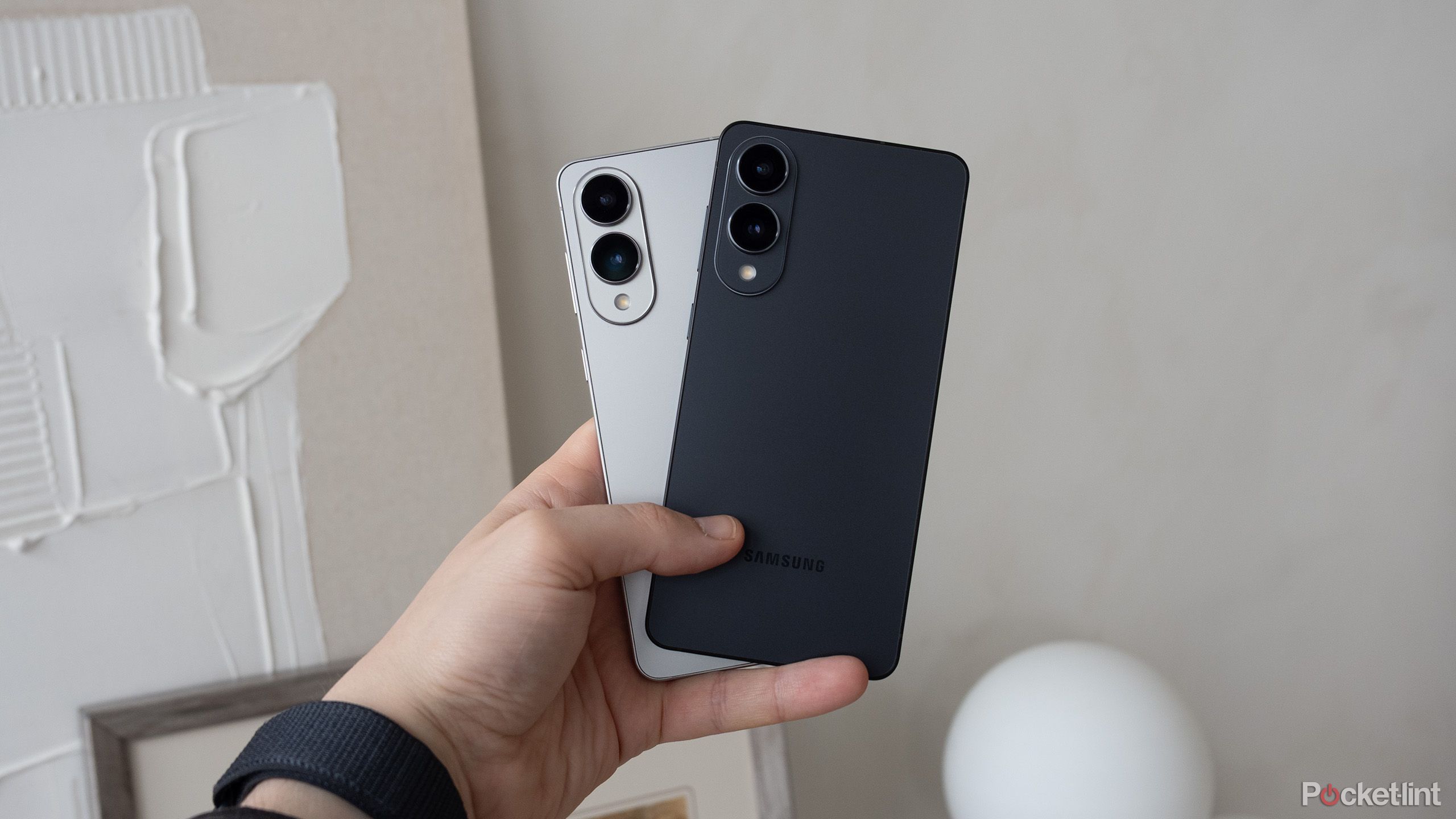 This Galaxy S25 Edge deal gets you $50 and a free storage upgrade