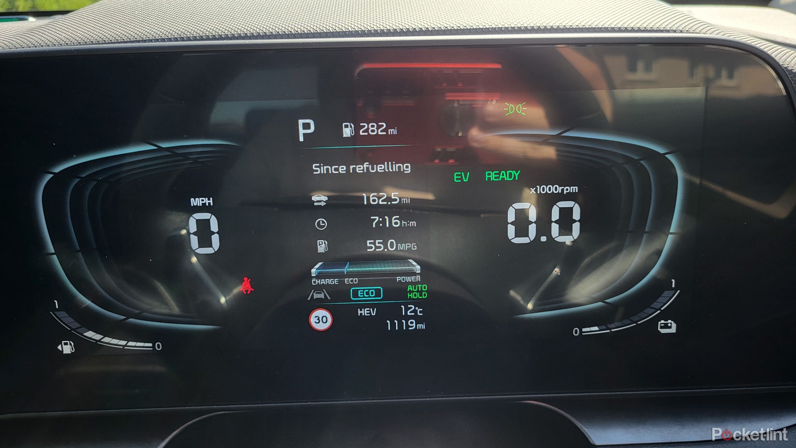 Kia Niro 플러그인 하이브리드 연비의 사진.