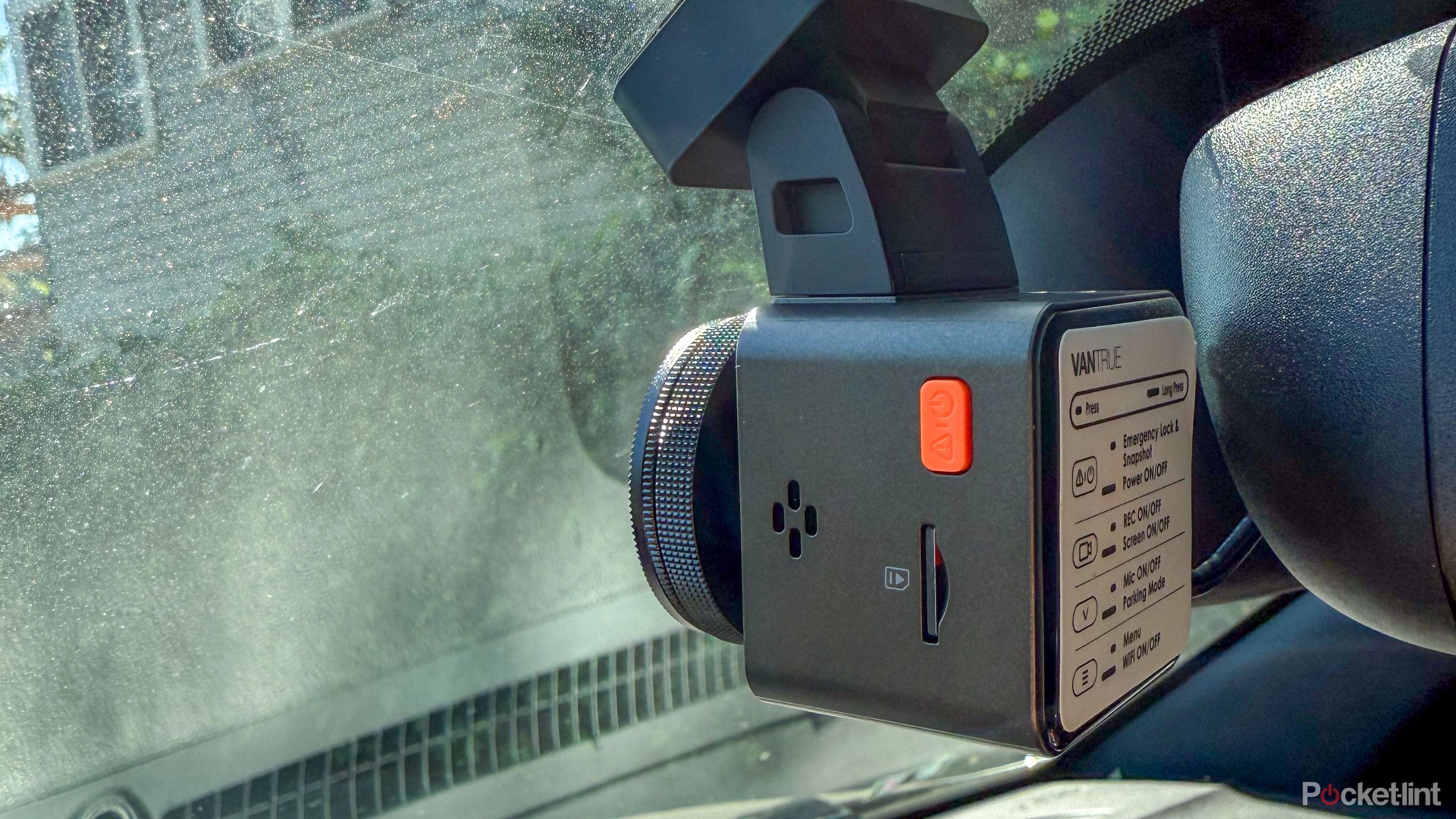 Thanks to this 4K dash cam, I can finally drive with peace of mind