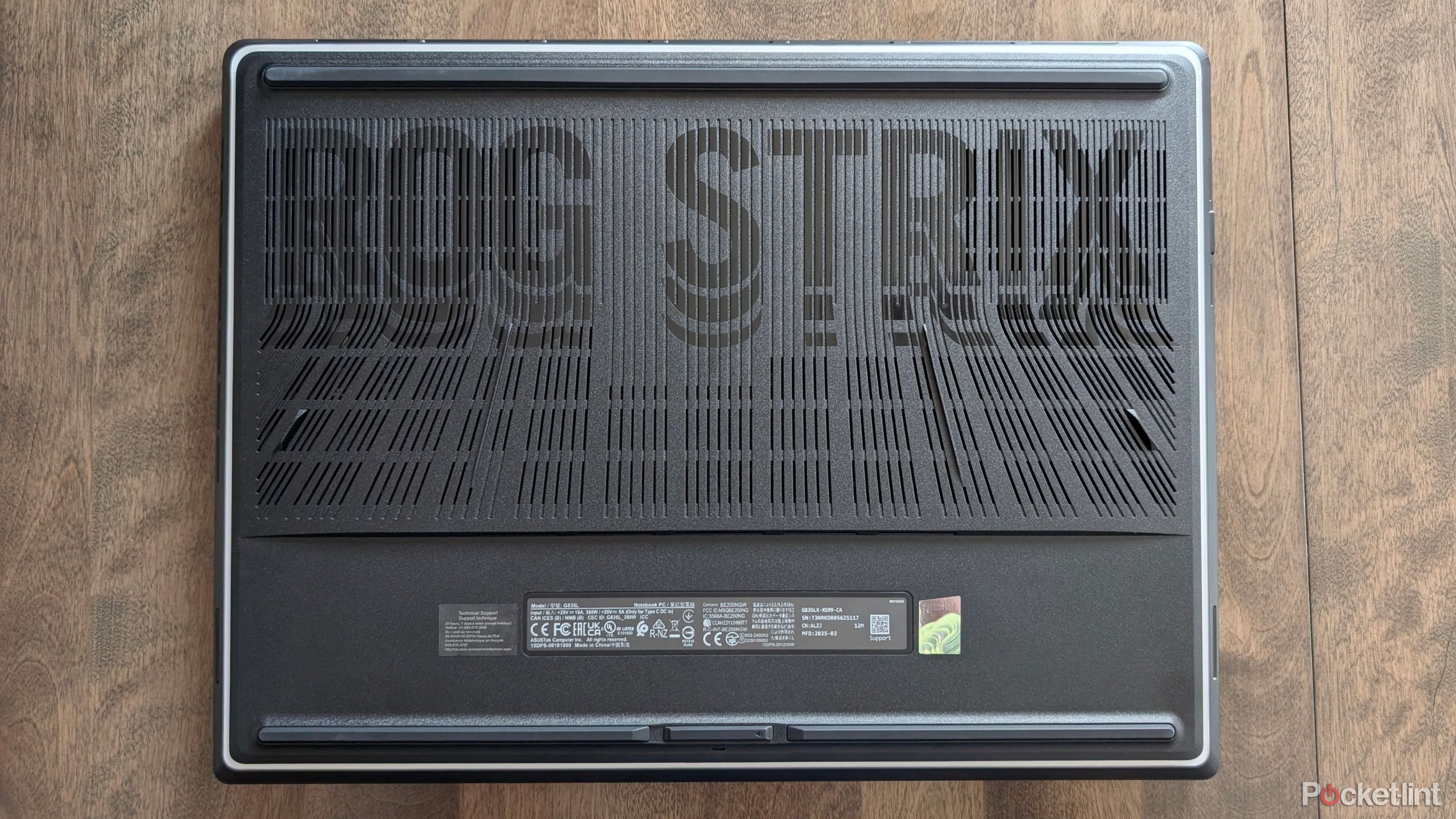 ASUS ROG Strix SCAR 18 beauty 6