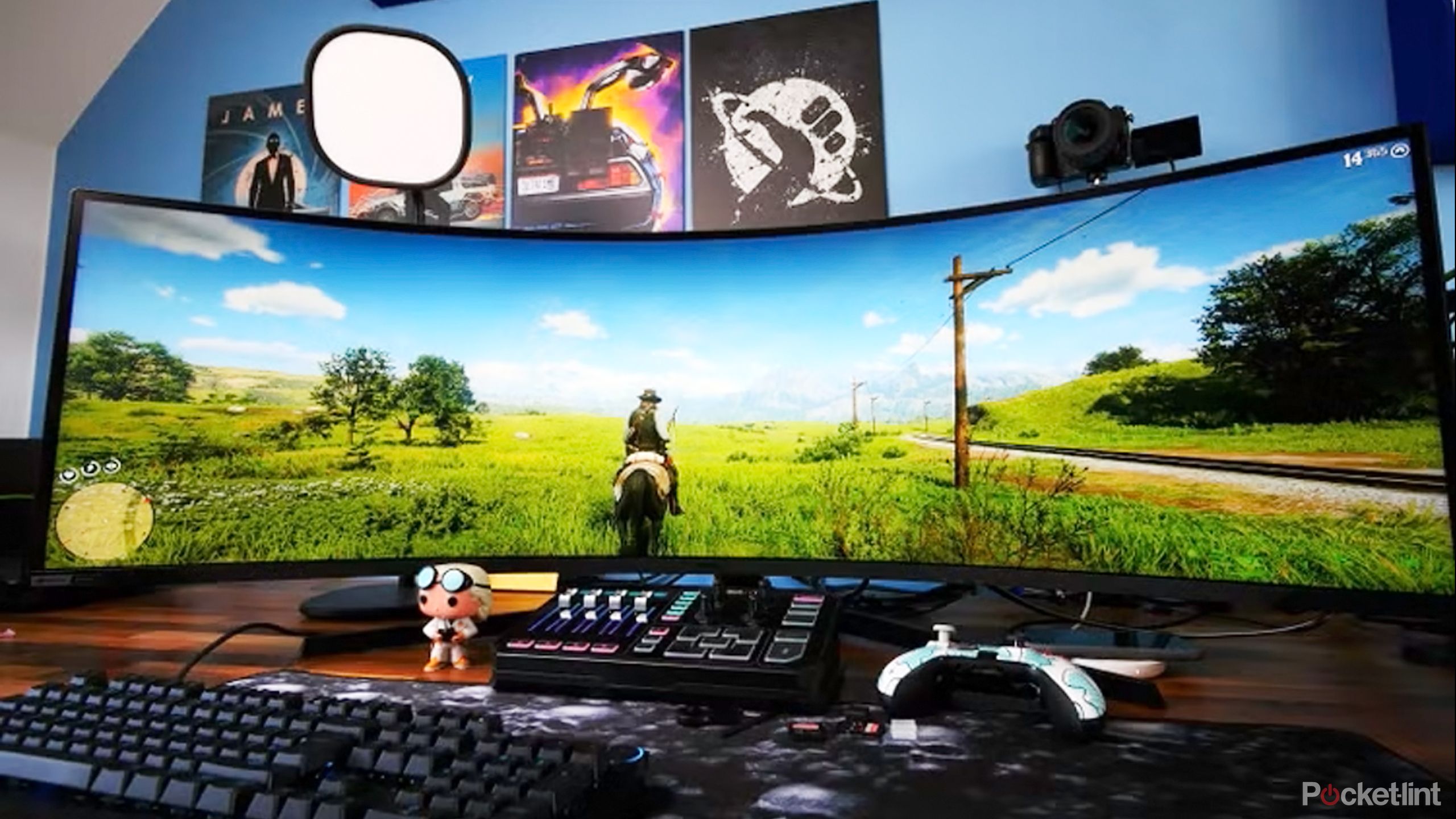 Playing Red Dead Redemption 2 on an ultrawide monitor.