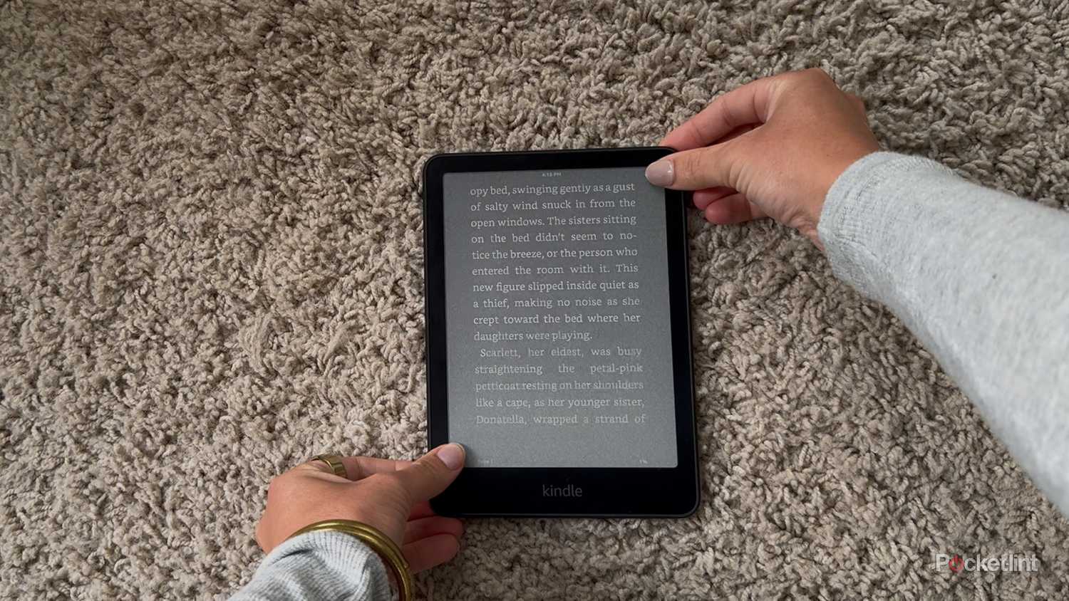 Taking a screenshot on a Kindle. 