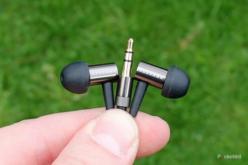 creative aurvana in ear 2 headphones image 5
