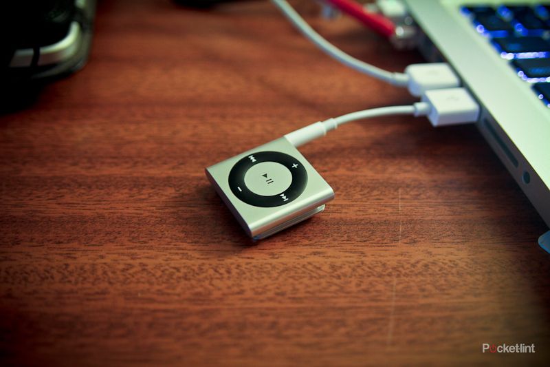 apple ipod shuffle 4th generation review image 2