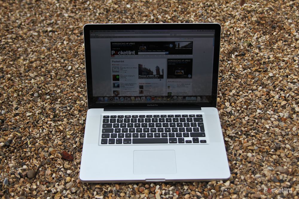 apple macbook pro 15 inch early 2011 image 9