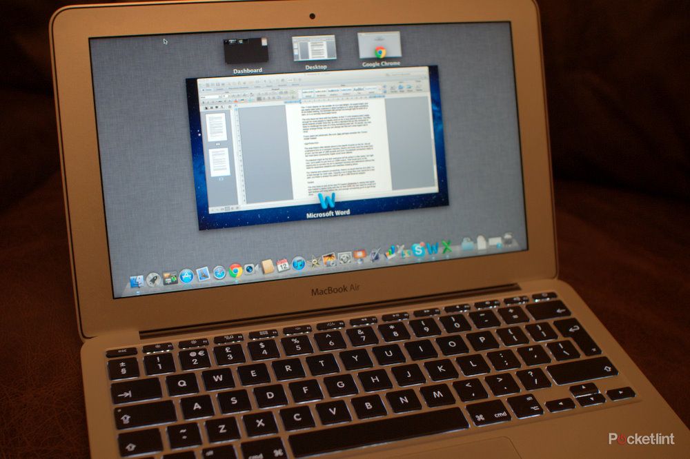 apple macbook air 11 inch 2011 image 9