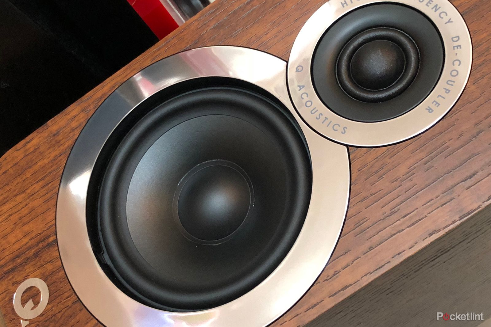 Should you choose passive speakers instead of Bluetooth ones image 3